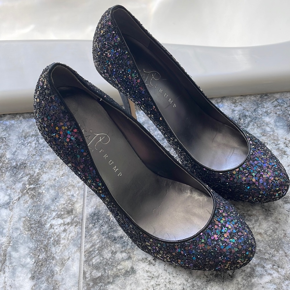 Sparkly Beautiful Womens High Heel!